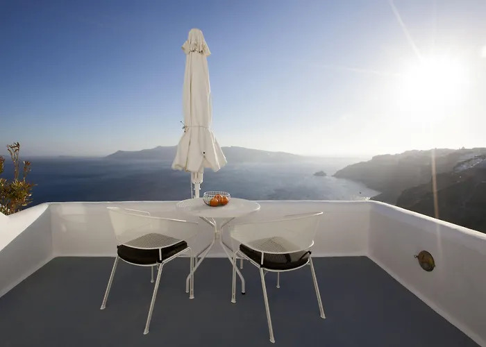 Ikies Santorini 4*