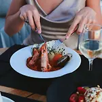 Ikies Santorini Szálloda 4*