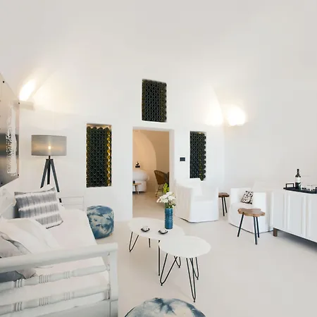 Ikies Santorini 酒店 4*