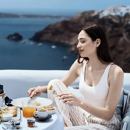 Ikies Santorini 酒店 4*