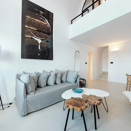 Ikies Santorini 4*