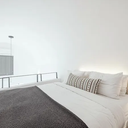 Ikies Santorini 4*