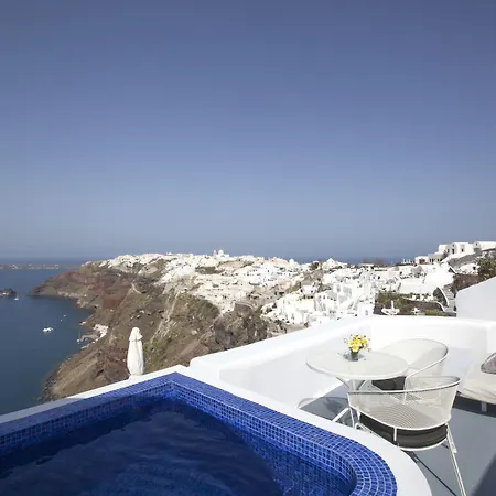 Ikies Santorini Hotel