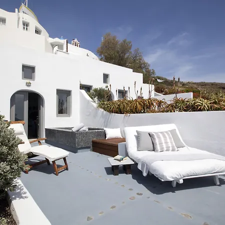 Hotel Ikies Santorini 4*