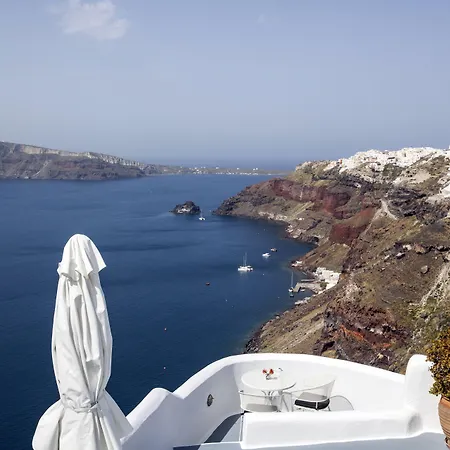Ikies Santorini Szálloda 4*