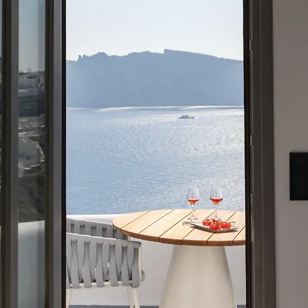 Ikies Santorini فندق