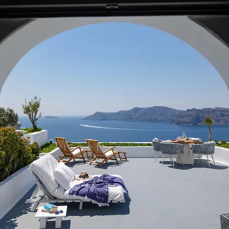 Ikies Santorini