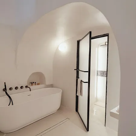 Ikies Santorini 4* أويا