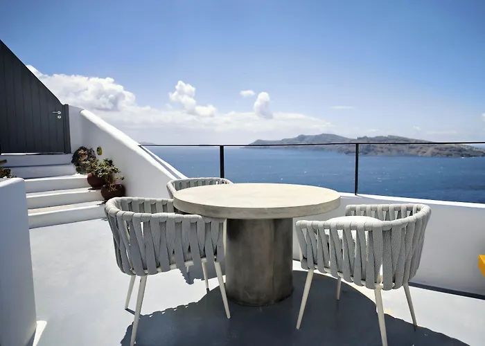 Ikies Santorini 4*