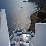 Ikies Santorini 4*