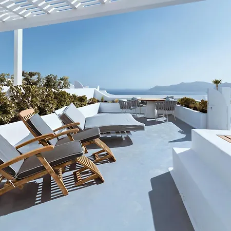 Ikies Santorini Hotel 4*