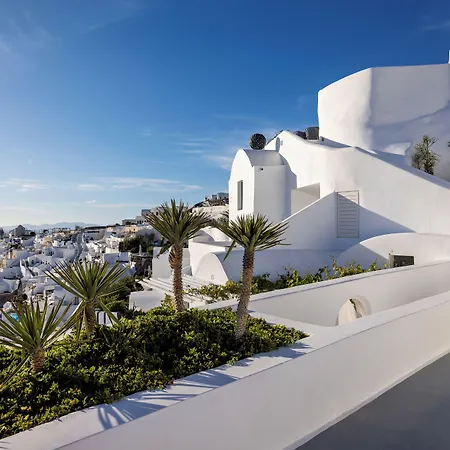 Ikies Santorini 4*