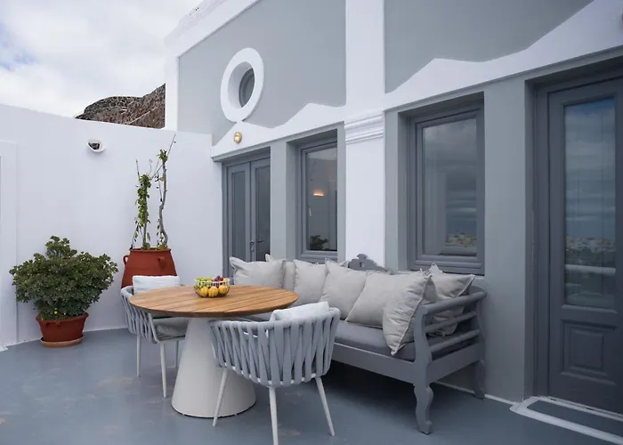 酒店 Ikies Santorini 4*