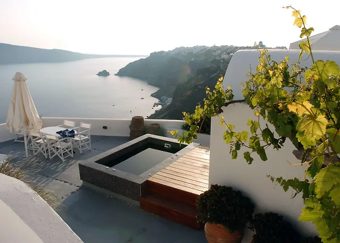 Ikies Santorini 4* 伊亚