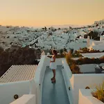 Ikies Santorini Oia